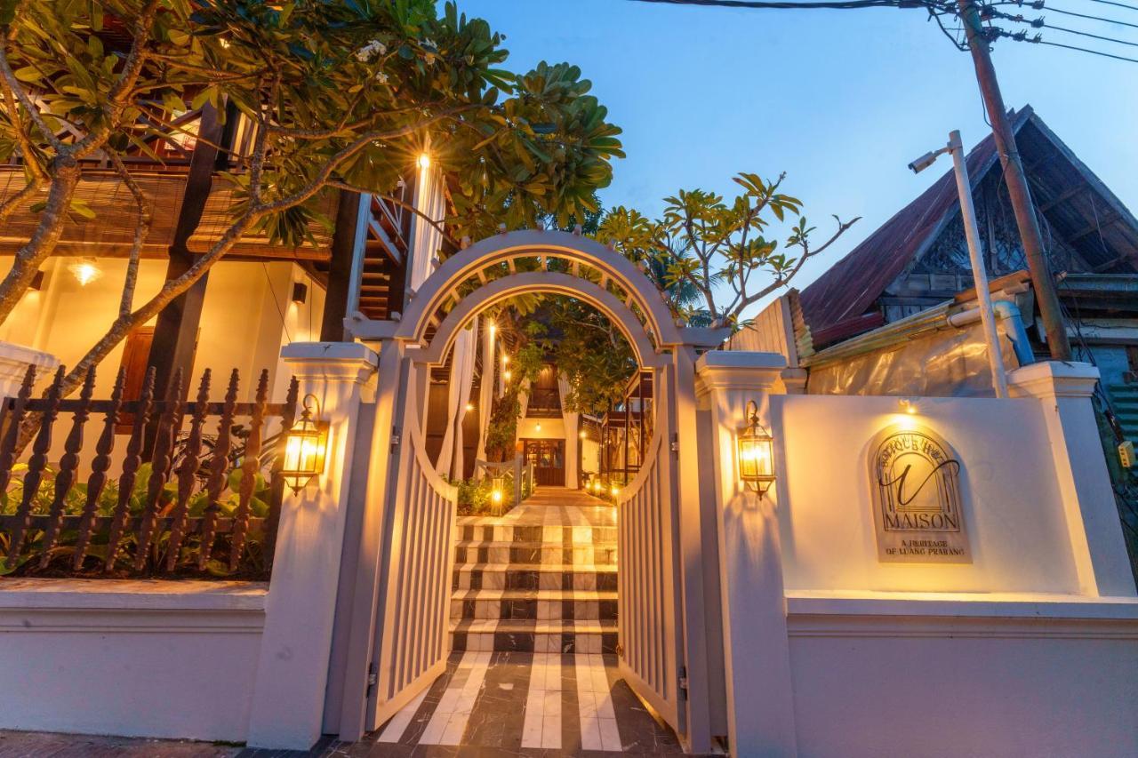 V Maison Boutique Hotel Luang Prabang Exteriör bild